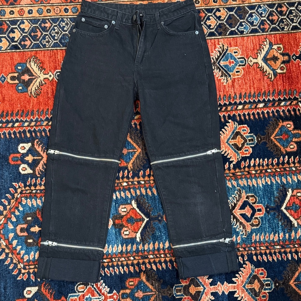 Black Jeans with Zipper Detail